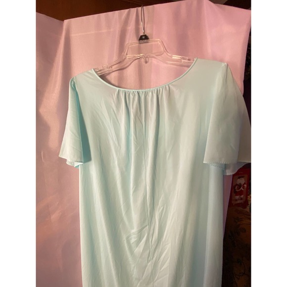 Shadowline’s pale blue nightie Embroidered Yoke Petals design  1x - Picture 11 of 11
